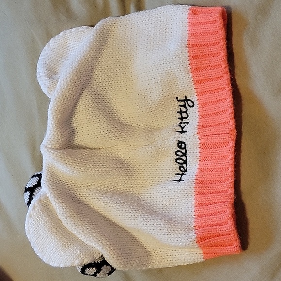 RARE "Hello Kitty Forever" Sanrio x Forever21 2012 knit hat - Picture 3 of 3